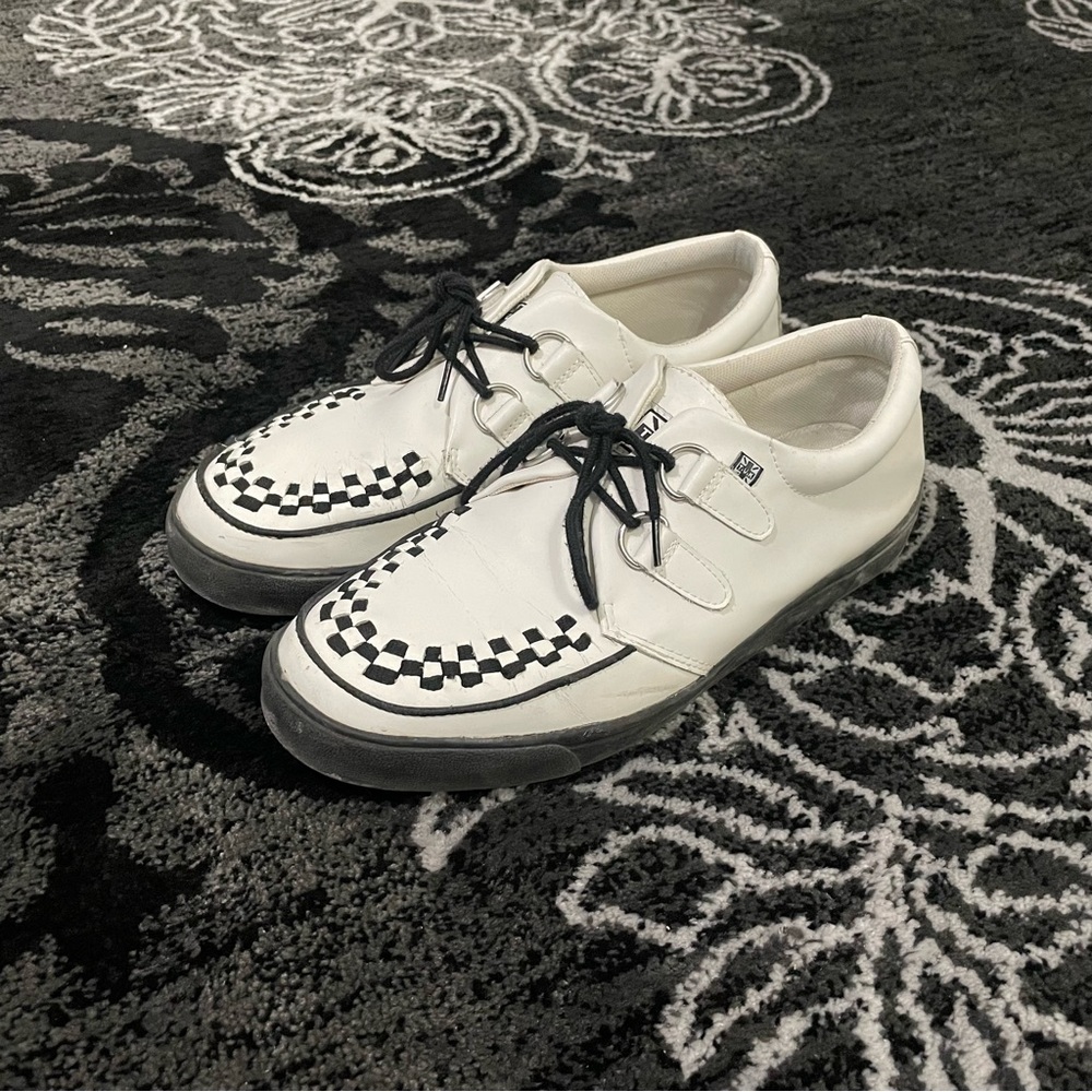 TUK White/Black Leather Creeper Sneakers